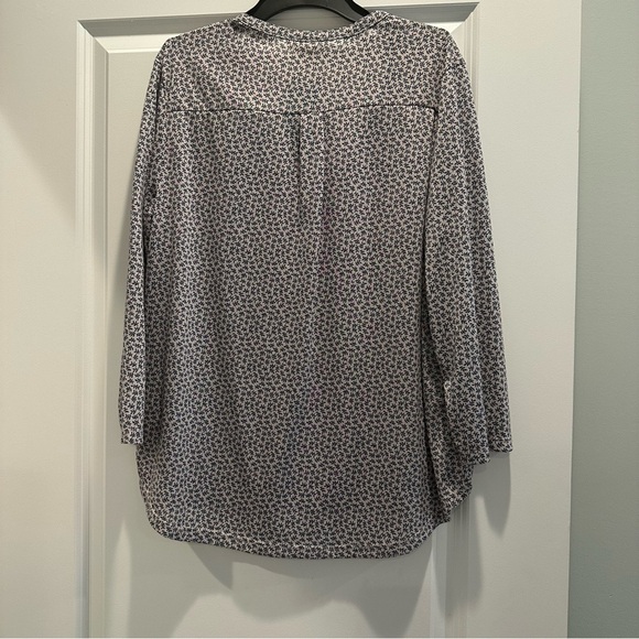 H&M Cream and Blue Floral Patterned Blouse - Picture 5 of 5